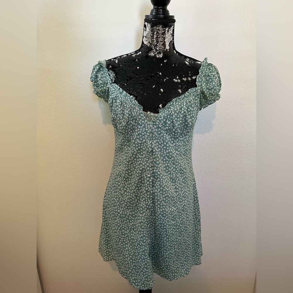 👑Princess Polly Button Up Mini Dress